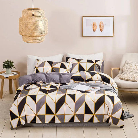 Soft Geometric Print King Size Bedding Set with Cozy Queen Size Duvet Cover, Stylish Full Single Double Bed Quilt Cover, and Pil