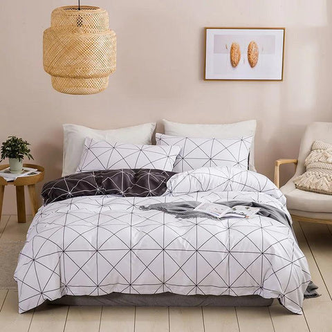 Soft Geometric Print King Size Bedding Set with Cozy Queen Size Duvet Cover, Stylish Full Single Double Bed Quilt Cover, and Pil