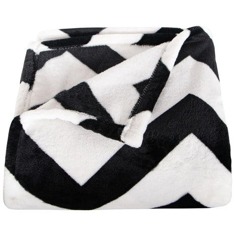 Ntbay Soft and Cozy Flannel Throw Blanket, Warm and Lightweight Bed Blanket with Black and White Pattern