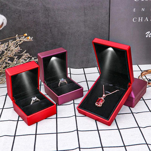 Top Grade LED Jewelry Gift Box Engagement Wedding Ring Display Box with LED Light Earrings Necklace Bracelet Package Cases